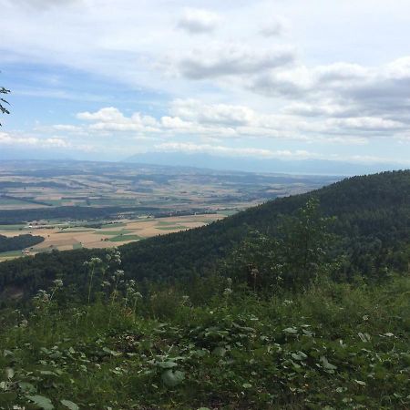 Au Charnet Panzió Les Fourgs Kültér fotó